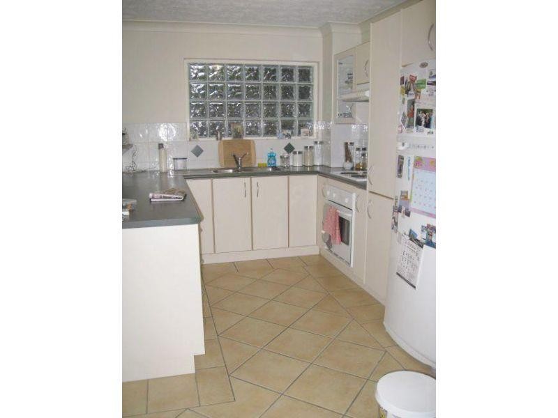 2/28 Thynne Road, Morningside QLD 4170