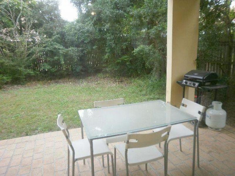 2/28 Thynne Road, Morningside QLD 4170