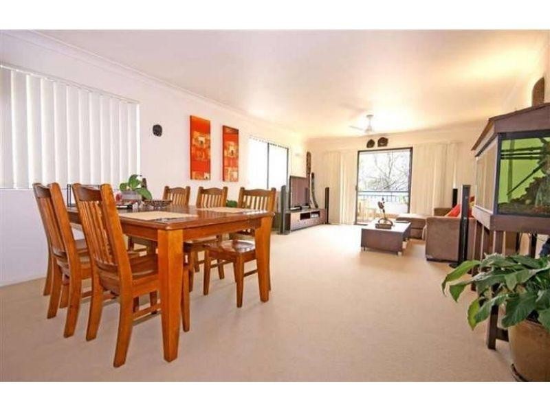 2/380 Cavendish Road, Coorparoo QLD 4151