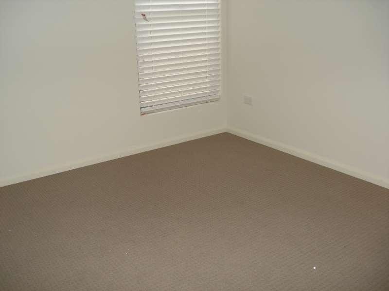 2/76 Gamelin Crescent, Stafford QLD 4053