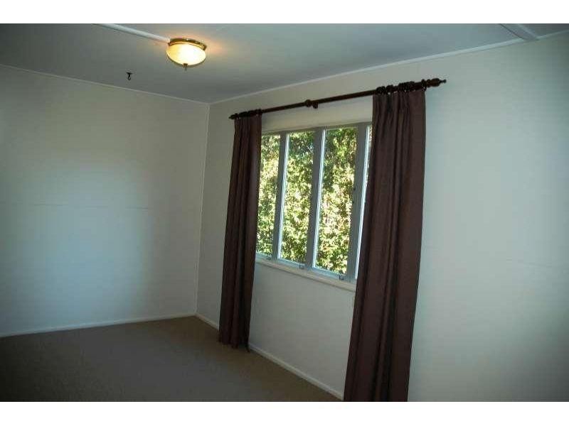 83 Waterloo Esplanade, Wynnum QLD 4178