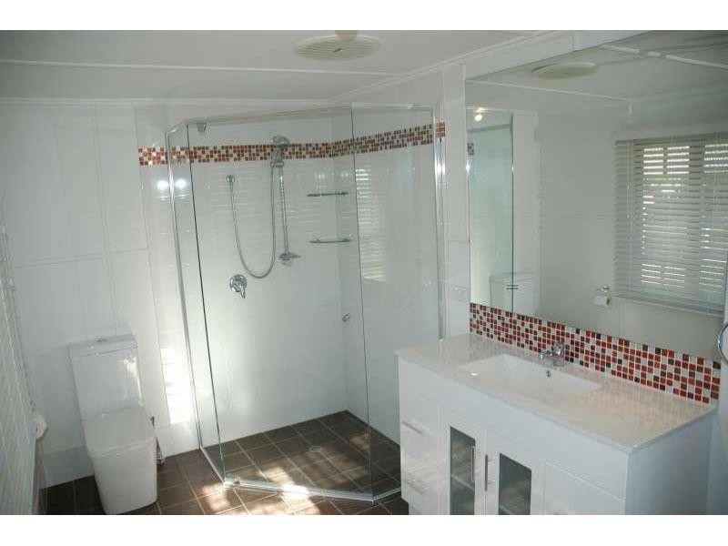 83 Waterloo Esplanade, Wynnum QLD 4178