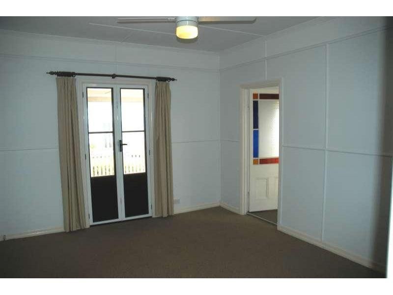 83 Waterloo Esplanade, Wynnum QLD 4178