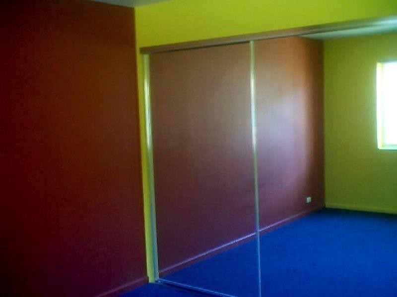 2/14 Crown Street, Holland Park West QLD 4121