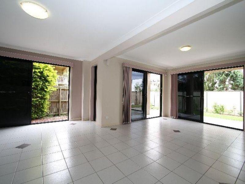 4 Adnar Street, Wishart QLD 4122