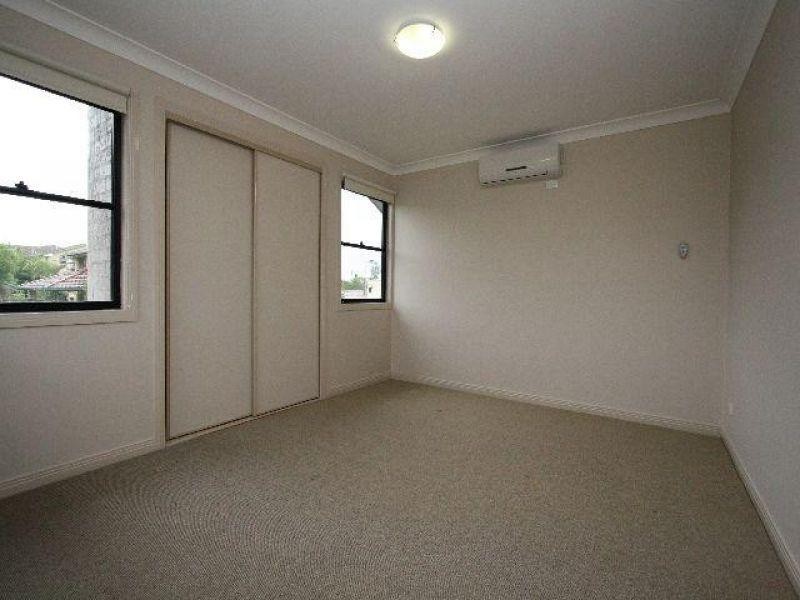 4 Adnar Street, Wishart QLD 4122