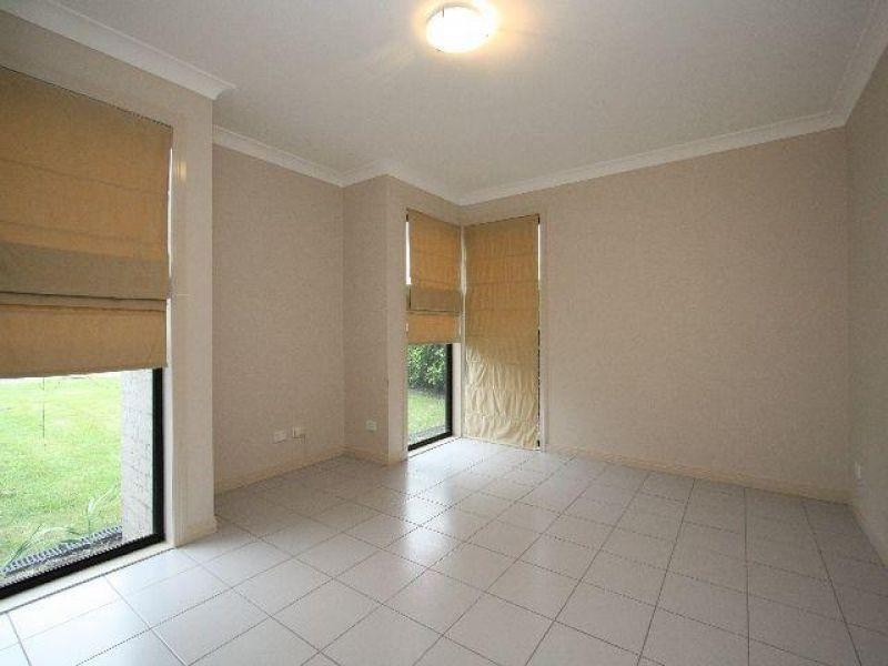 4 Adnar Street, Wishart QLD 4122