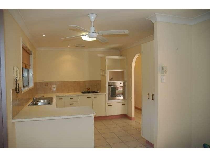 223 Randall Road, Wynnum West QLD 4178