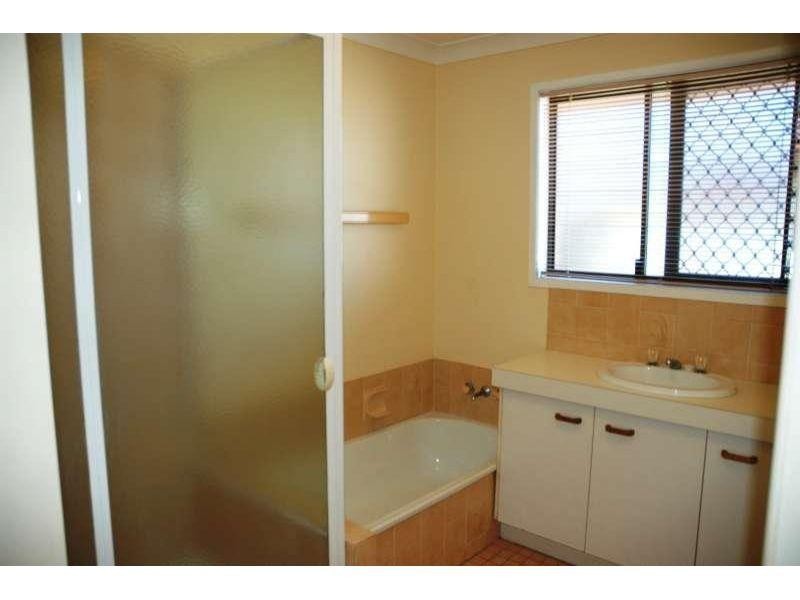 223 Randall Road, Wynnum West QLD 4178