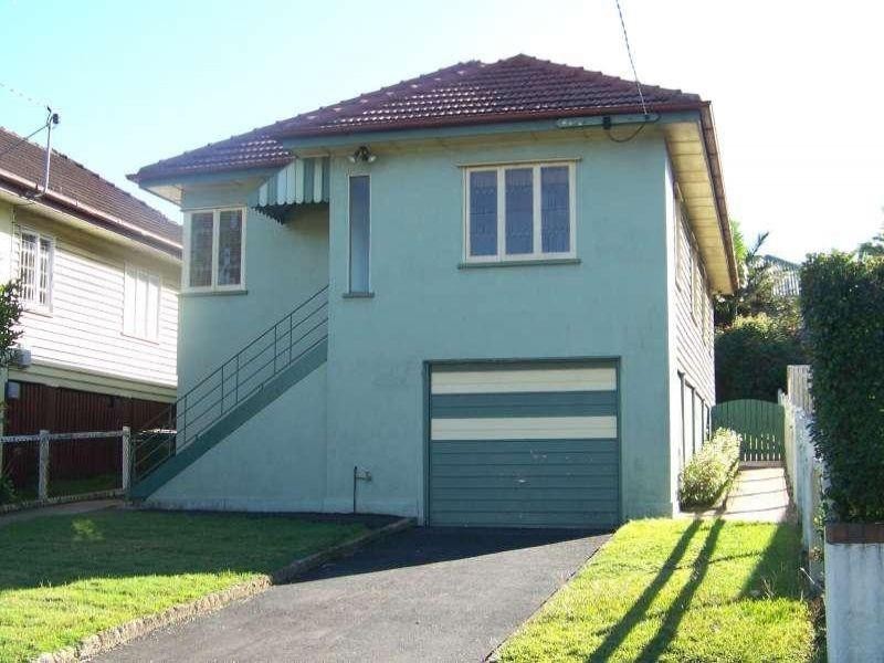 27 Vale Street, Wavell Heights QLD 4012