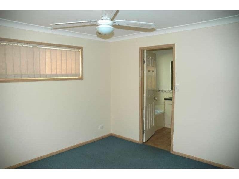 104 Castile Crescent, Edens Landing QLD 4207