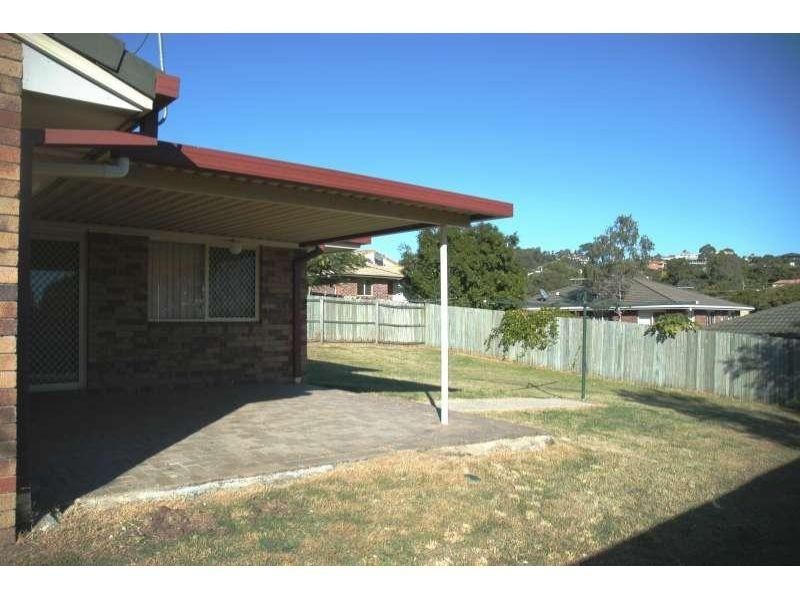 104 Castile Crescent, Edens Landing QLD 4207