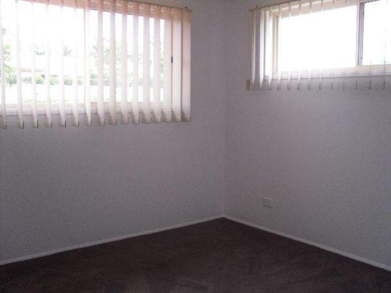 69 Constellation Way, Wynnum West QLD 4178