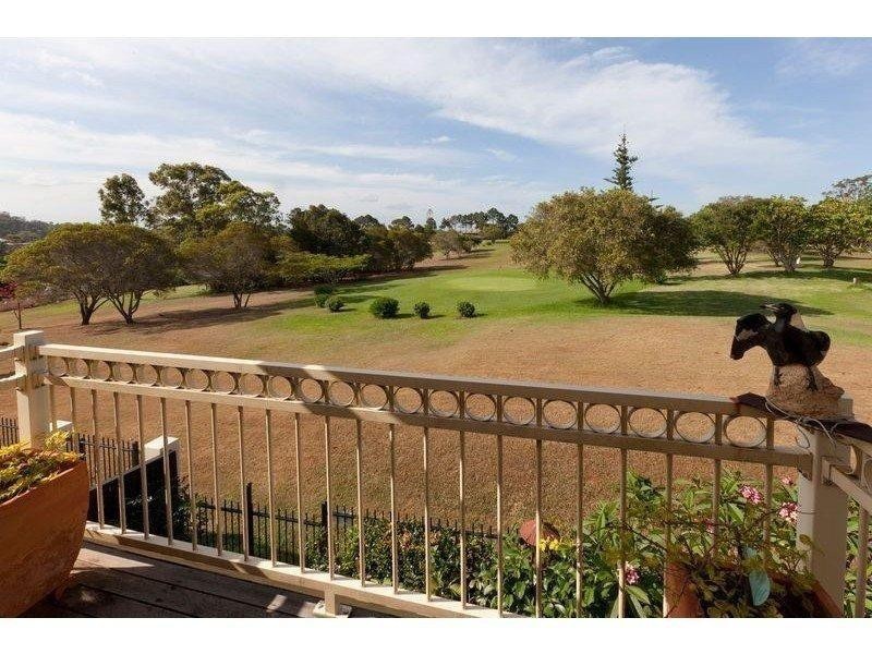 52 Flame Tree Crescent, Carindale QLD 4152