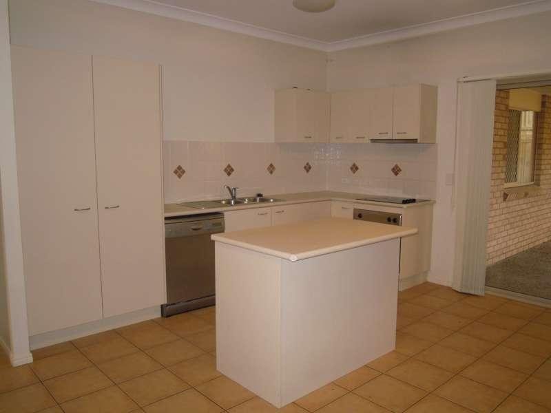 17 Hinterwood Crescent, Edens Landing QLD 4207