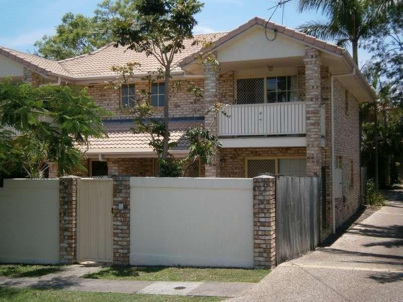 2/38 Salt Street, Windsor QLD 4030