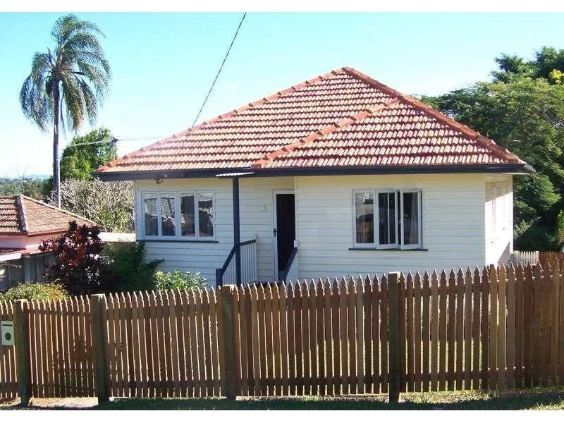 71 Crump Street, Holland Park West QLD 4121