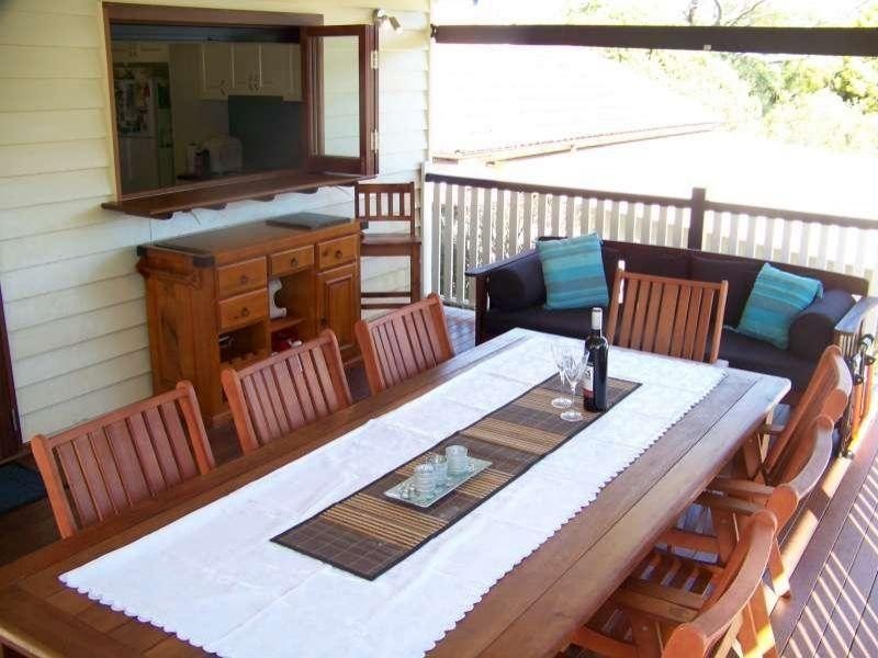 71 Crump Street, Holland Park West QLD 4121