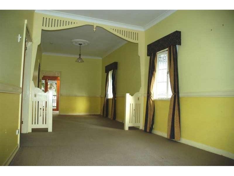 183 Cornwall Street, Greenslopes QLD 4120