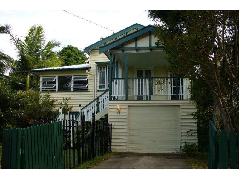 19 Kent Street, Coorparoo QLD 4151