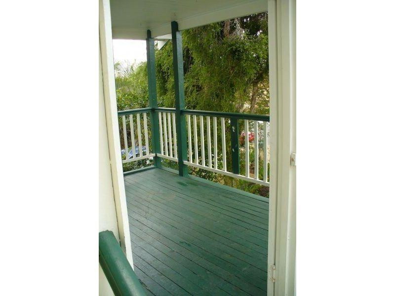 19 Kent Street, Coorparoo QLD 4151