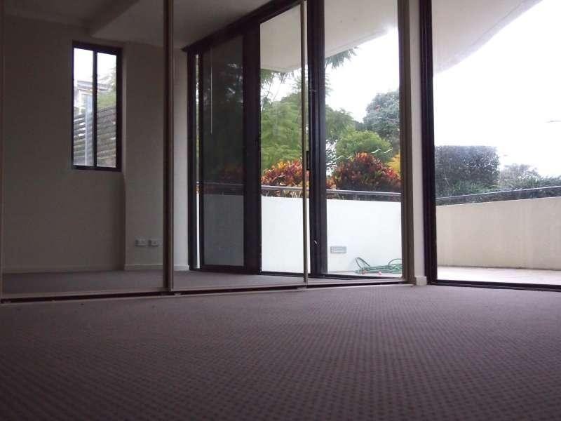 201/8 Land Street, Toowong QLD 4066