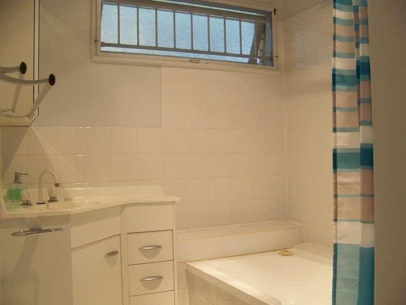 11 Coleridge Street, Stafford Heights QLD 4053