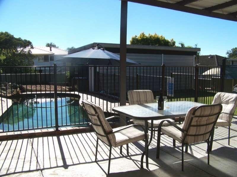 11 Coleridge Street, Stafford Heights QLD 4053