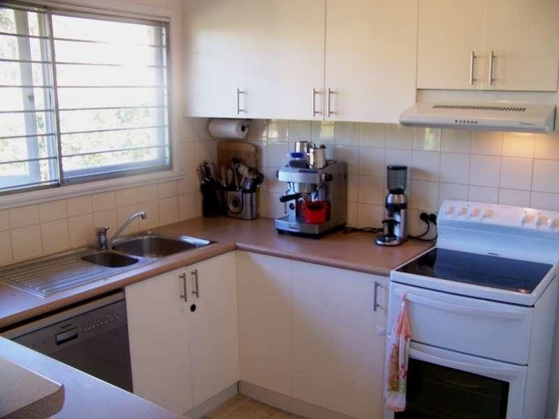 11 Coleridge Street, Stafford Heights QLD 4053