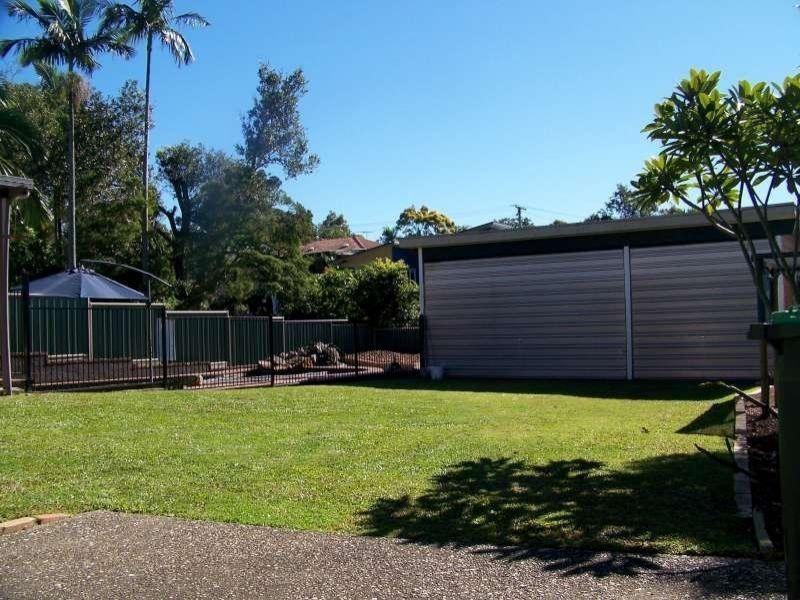 11 Coleridge Street, Stafford Heights QLD 4053