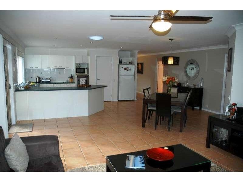 3 Lake Breeze Drive, Loganholme QLD 4129