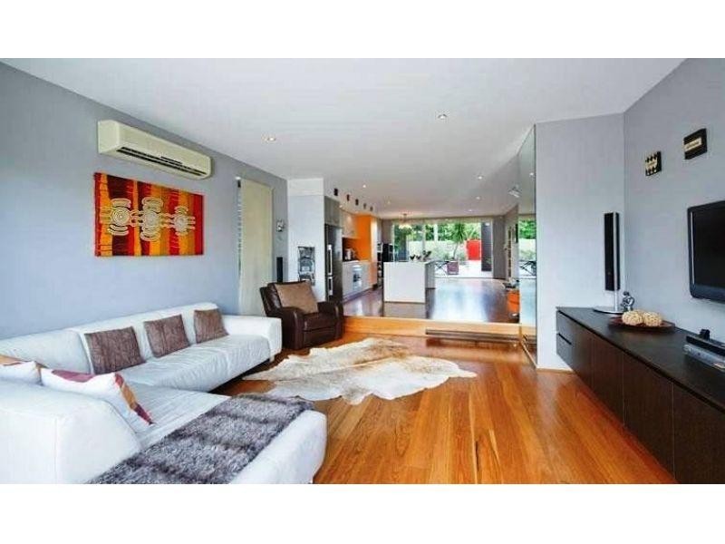 72 King Arthur Terrace, Tennyson QLD 4105