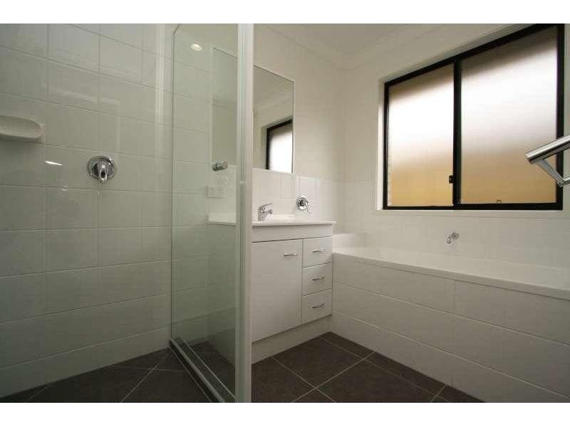 12 Prestige Drive, Marsden QLD 4132