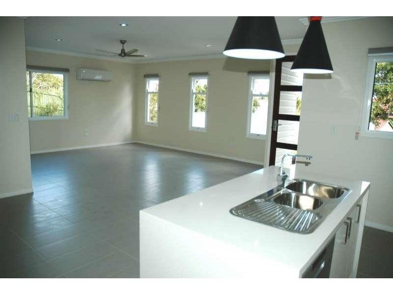 1/53 Raby Road, Coorparoo QLD 4151