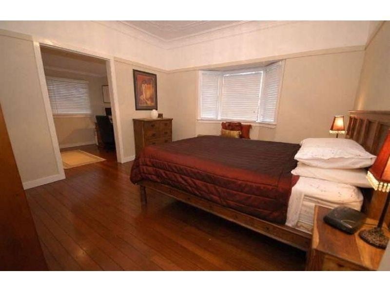 26 Crawford Avenue, Stafford QLD 4053