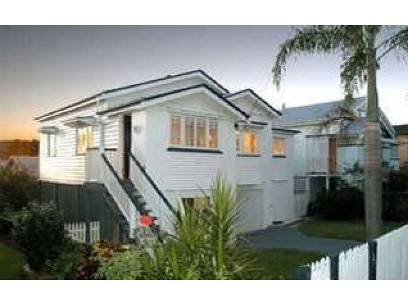 26 Crawford Avenue, Stafford QLD 4053