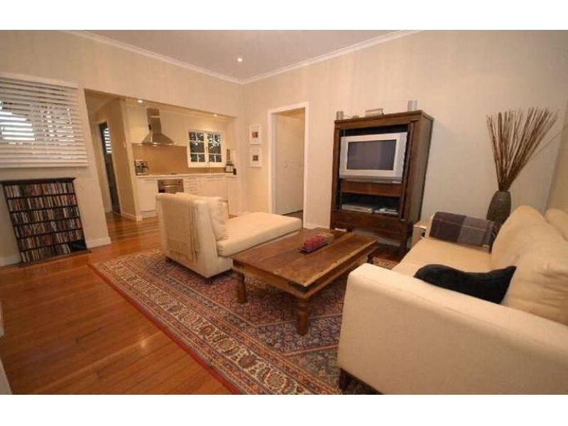 26 Crawford Avenue, Stafford QLD 4053