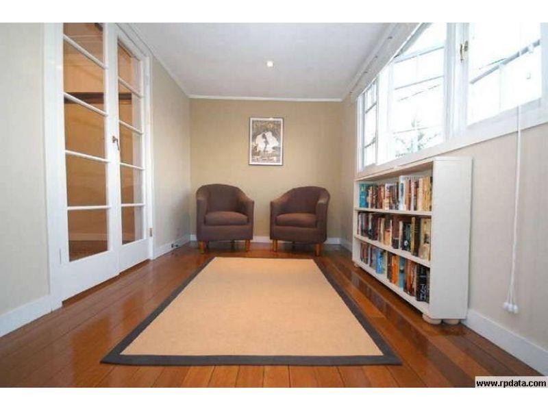 26 Crawford Avenue, Stafford QLD 4053