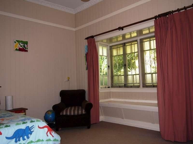 24 Challinor Street, Auchenflower QLD 4066