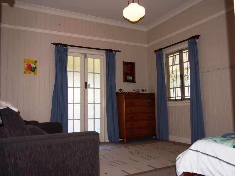 24 Challinor Street, Auchenflower QLD 4066