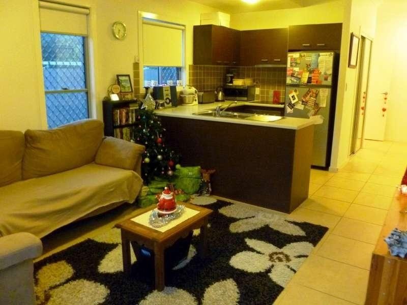 2/12 Dinmore Street, Moorooka QLD 4105