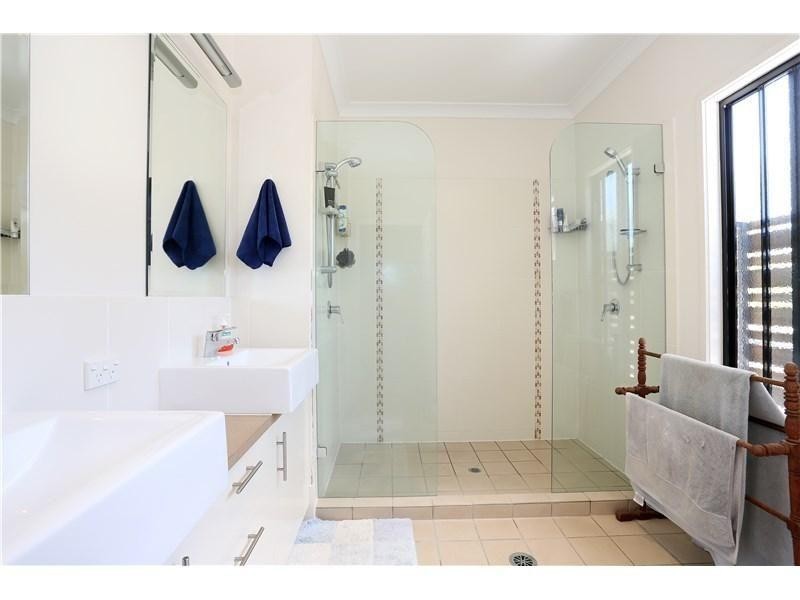 98 Thistle Street, Gordon Park QLD 4031