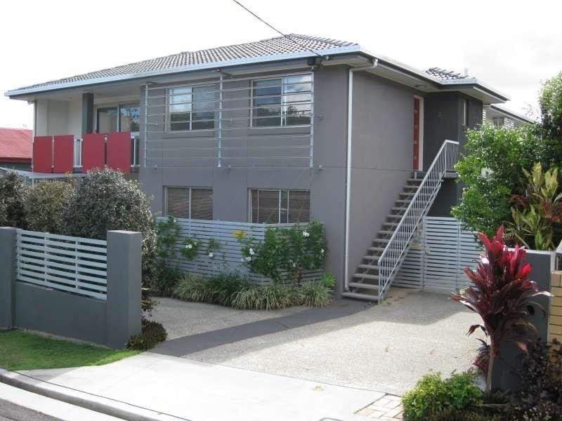 2/17 Frederick Street, Annerley QLD 4103