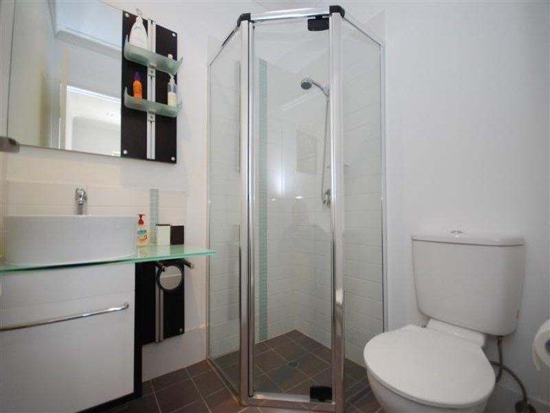 2/17 Frederick Street, Annerley QLD 4103