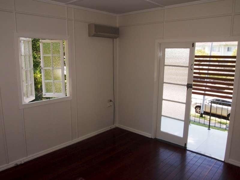 286 Bennetts Road, Norman Park QLD 4170