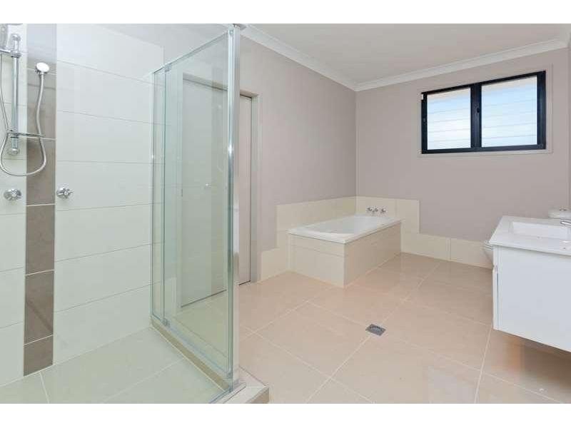 12 Greenview Court, Springfield QLD 4300