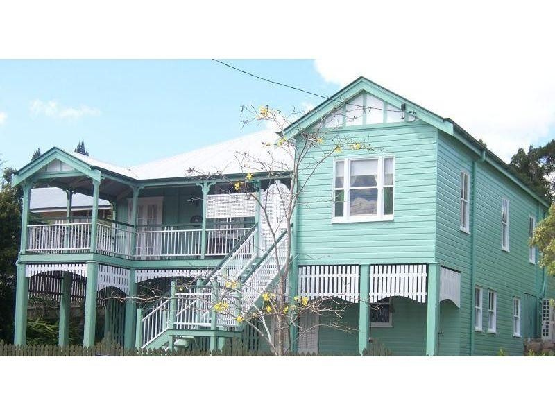 37 Brook Street, Windsor QLD 4030