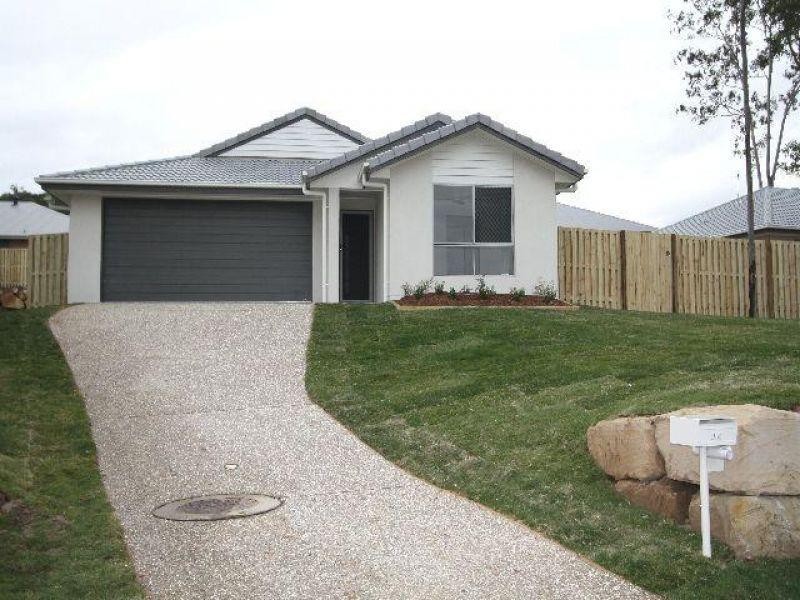 19 Dillon Avenue, Augustine Heights QLD 4300