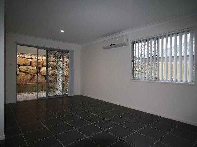 19 Dillon Avenue, Augustine Heights QLD 4300