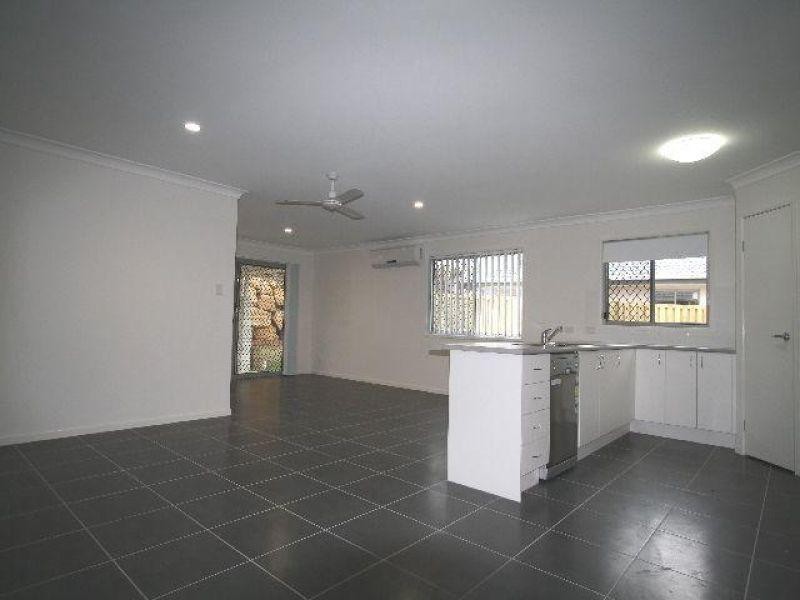 19 Dillon Avenue, Augustine Heights QLD 4300